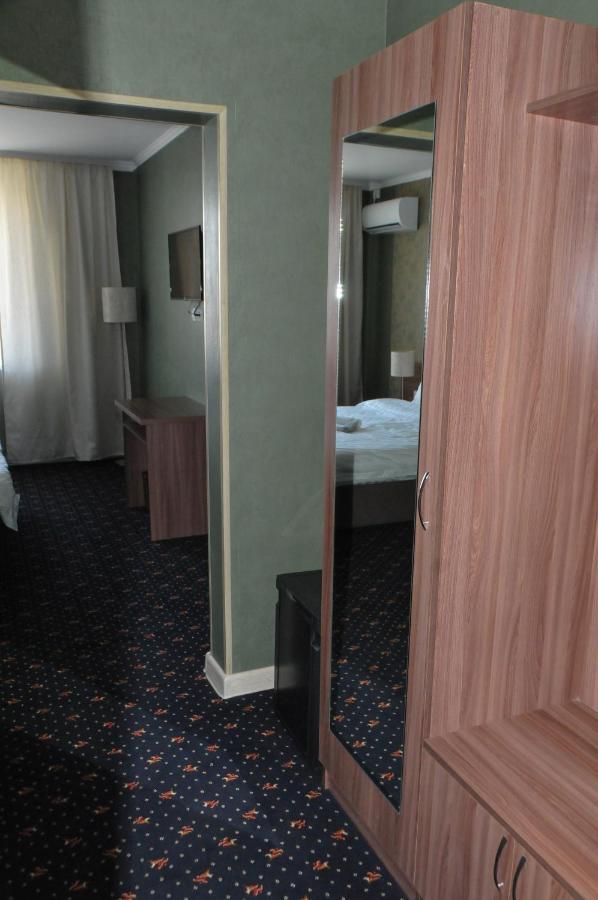Gokai Hotel Astana Exterior foto